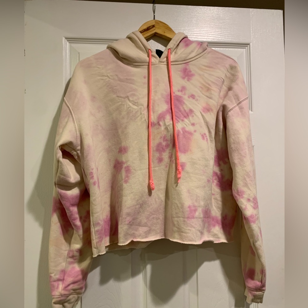 Women Wild Fable tie dye cropped hoodie